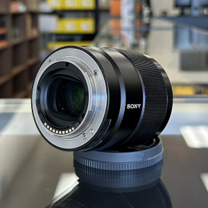 Pre-Owned Sony FE 35mm f/1.8 Lens 1894807