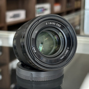 Used Sony E 50mm f/1.8 OSS Lens