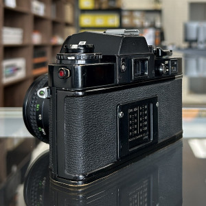 Pre-Owned Minolta XE-7 35mm SLR Film Camera with MD Rokkor X 50mm f/1.7 Lens