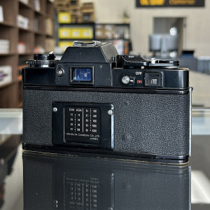 Pre-Owned Minolta XE-7 35mm SLR Film Camera with MD Rokkor X 50mm f/1.7 Lens